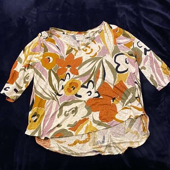 Rachel Zoe Vibrant Floral Short Sleeve Top - Picture 1 of 1